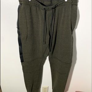 Army Green American Eagle Joggers XXL